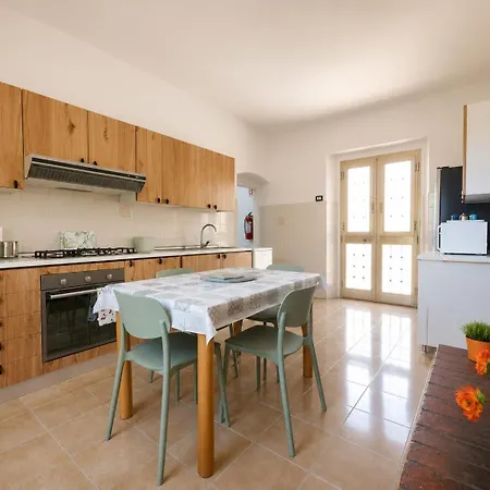 Prázdninový dům La Casa In Piazzetta Calice al Cornoviglio